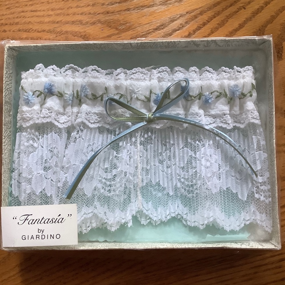 Vintage Garter